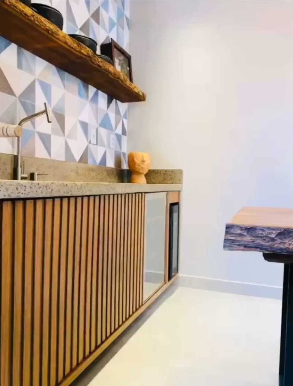 Slats on custom-made furniture