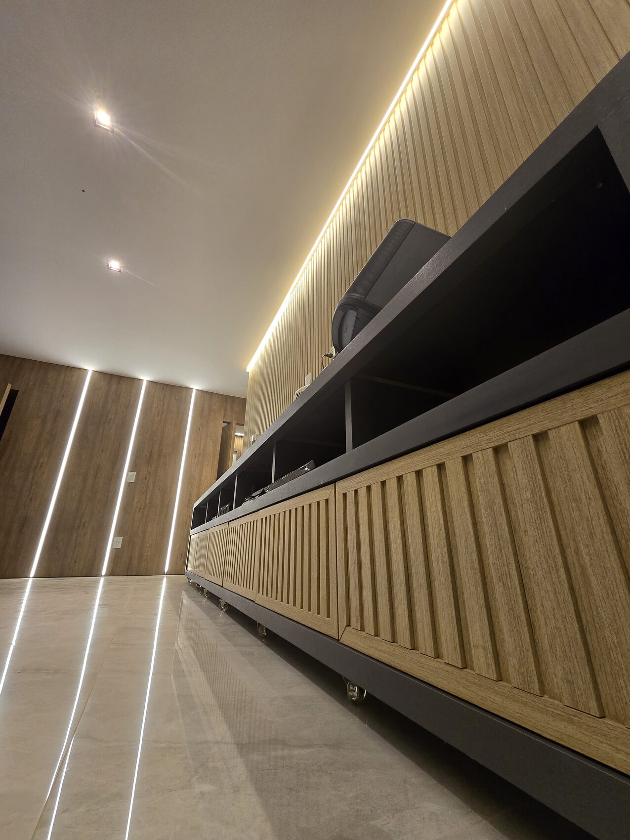 Joinery with slats and LED