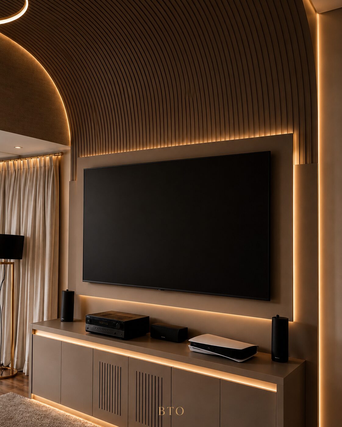 Custom-made curved slatted panel