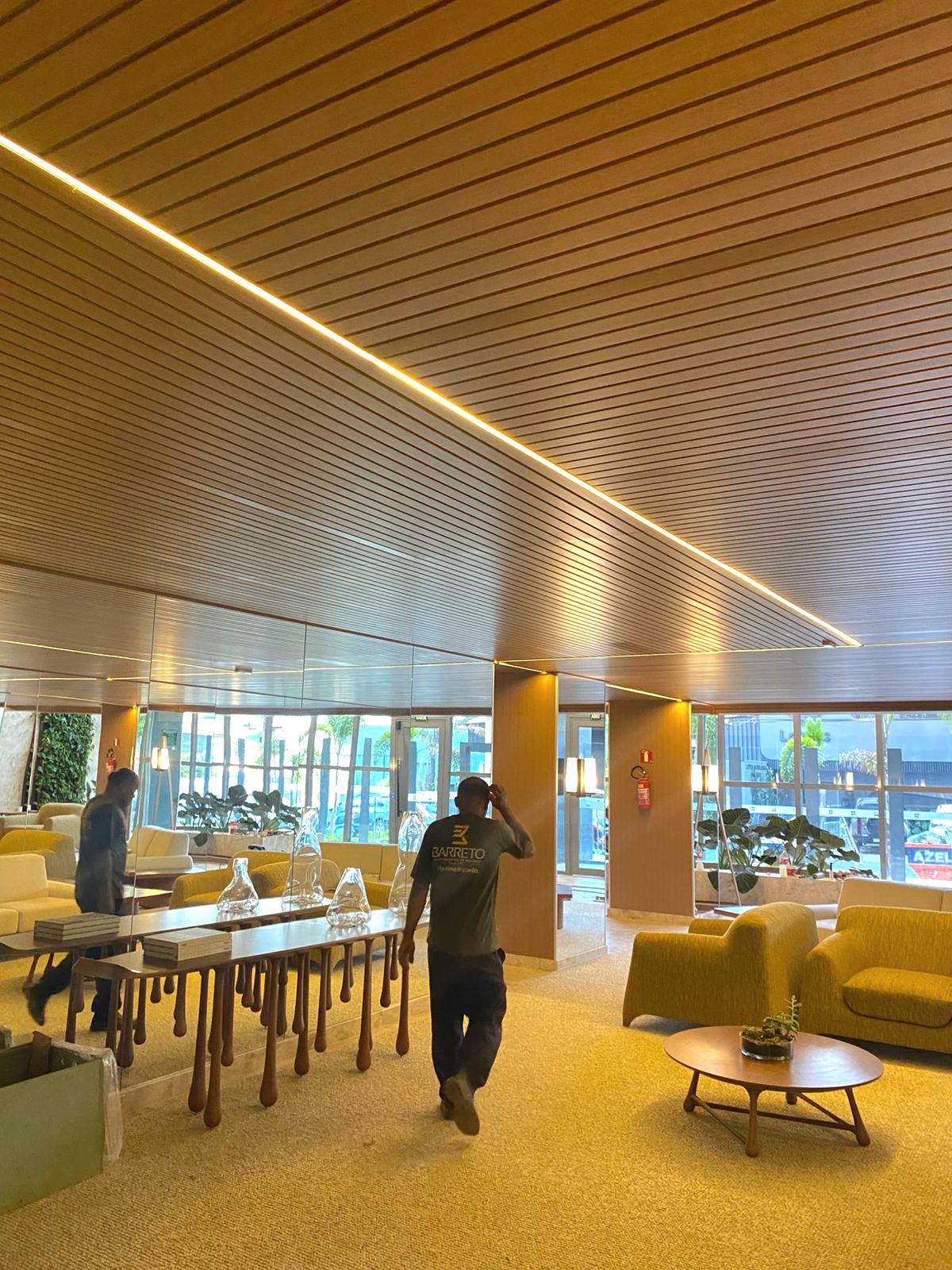 Slatted Ceiling & Soffit: room
