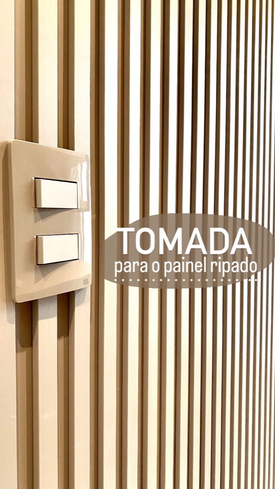 Project by Elaine Carvalho: Outlets and switches in the panel's tone